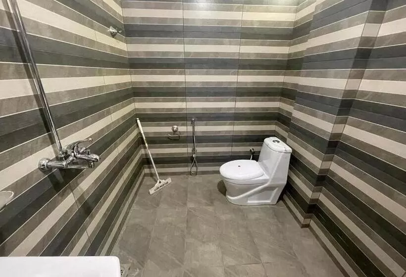 پانسیون Crown Inn Apartments