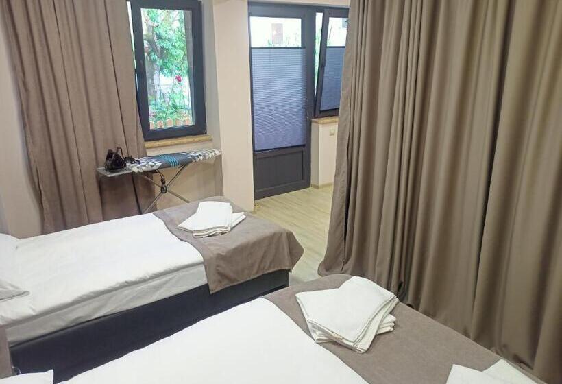 پانسیون Enea Boutique Apartment