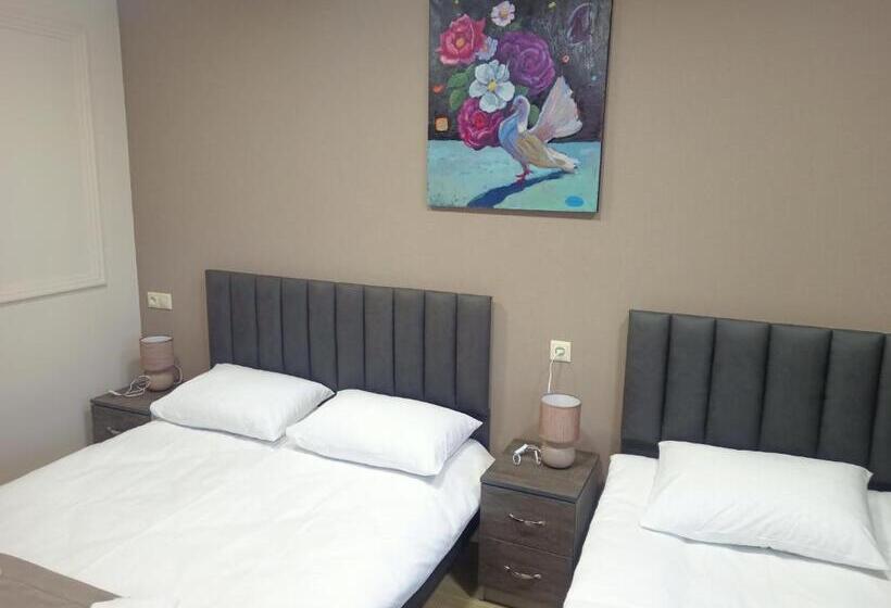 پانسیون Enea Boutique Apartment