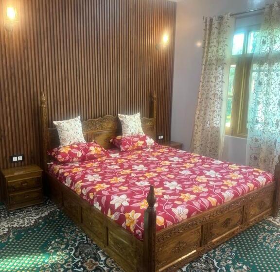 ペンション Serene Stay Guest House