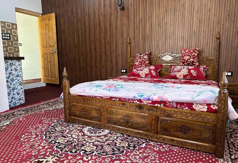 ペンション Serene Stay Guest House