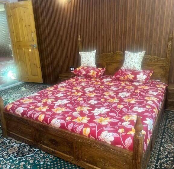 ペンション Serene Stay Guest House