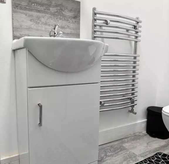 ペンション Stay In Ashford, Heathrow