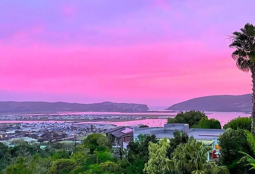 ペンション Sunnymeade Guest House