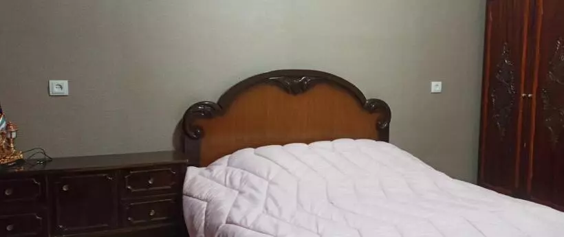 Majatalo Vs Guest House