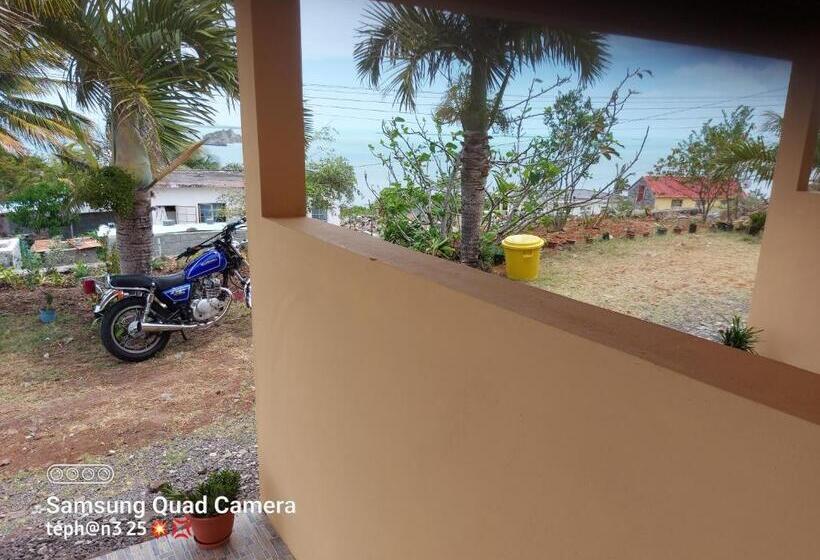 تختخواب و صبحانه Ocean Viewpoint Lodge