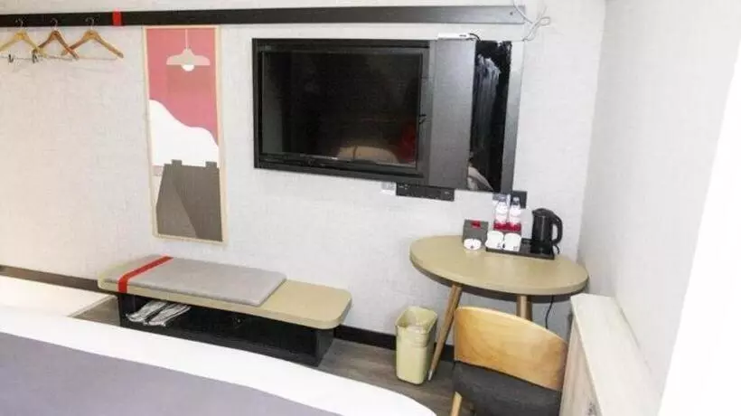 Chengke Hotel Shandong Jinan Zhangqiu District Zhangqiu Railway Station Yiwu Market