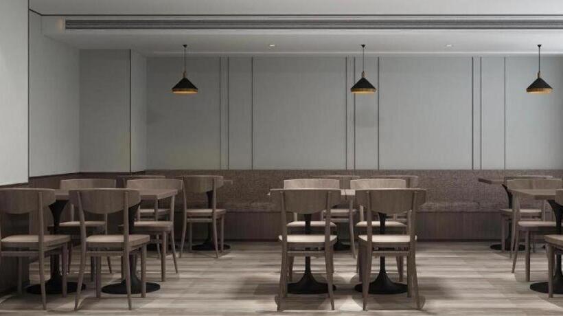 Hanting Hotel Wuhan Optics Valley Youth Club