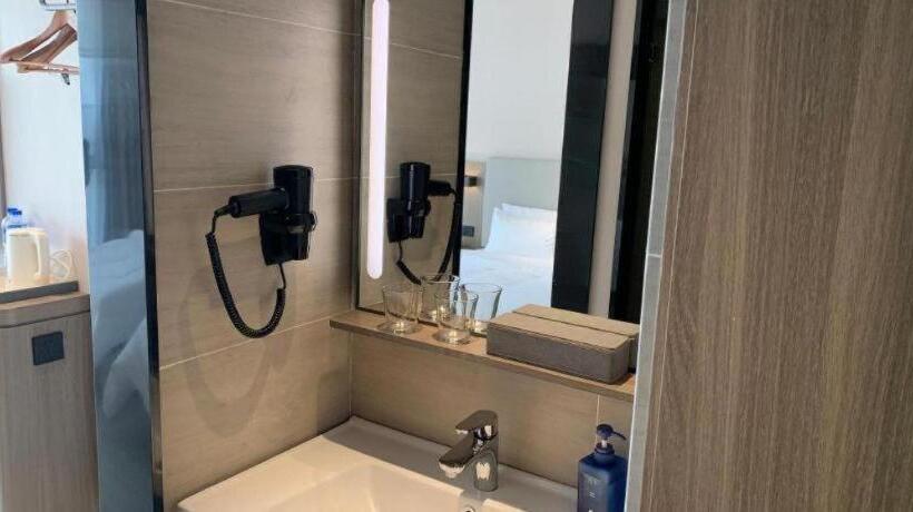 Hanting Hotel Wuhan Optics Valley Youth Club