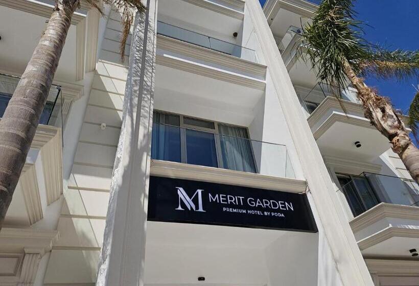 هتل Merit Garden