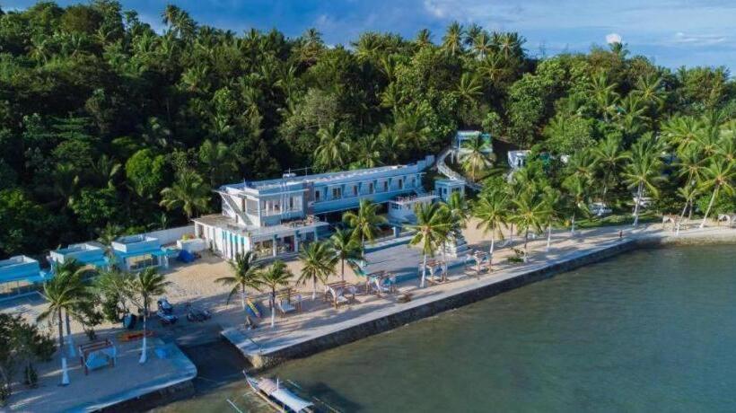 Hotel Namanday Island Resort