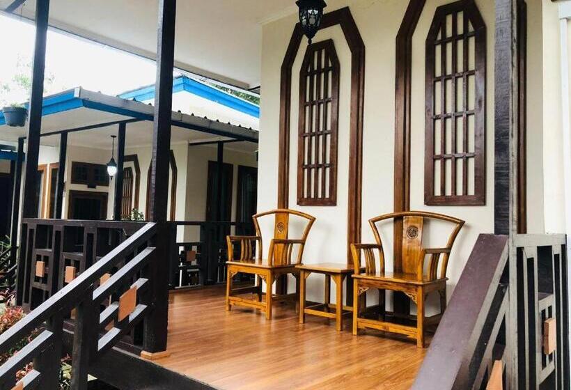 Otel Villa Mutiara Hitam Situ Cileunca Pangalengan