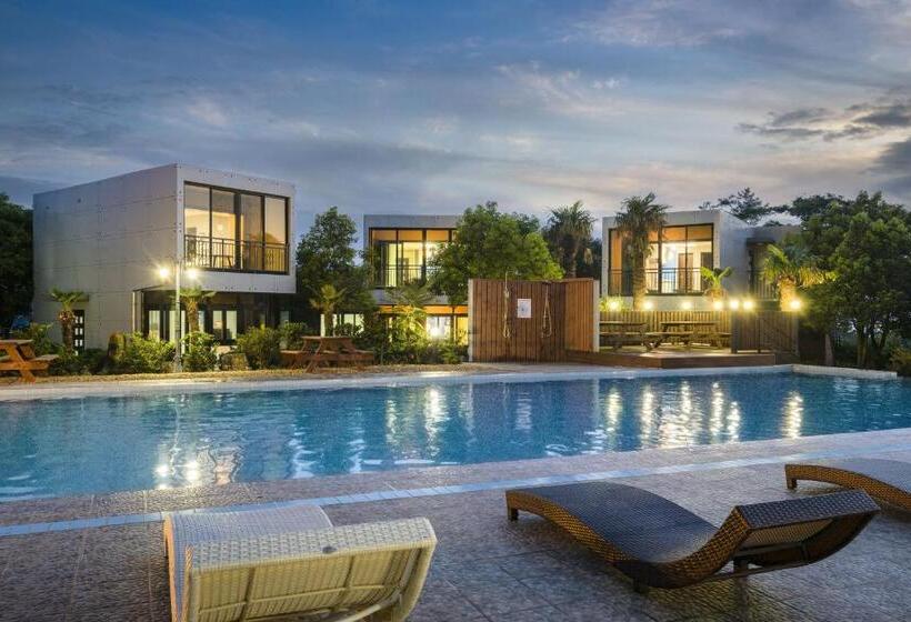 Jeju Aewol Hongsland Pension
