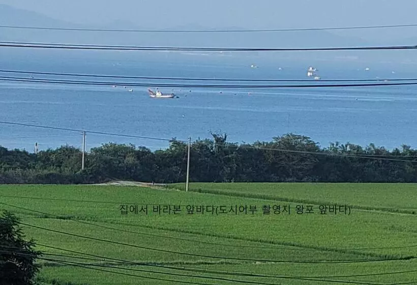 ペンション Buan Gureum Hosu Maeul Badagaboineun Jib