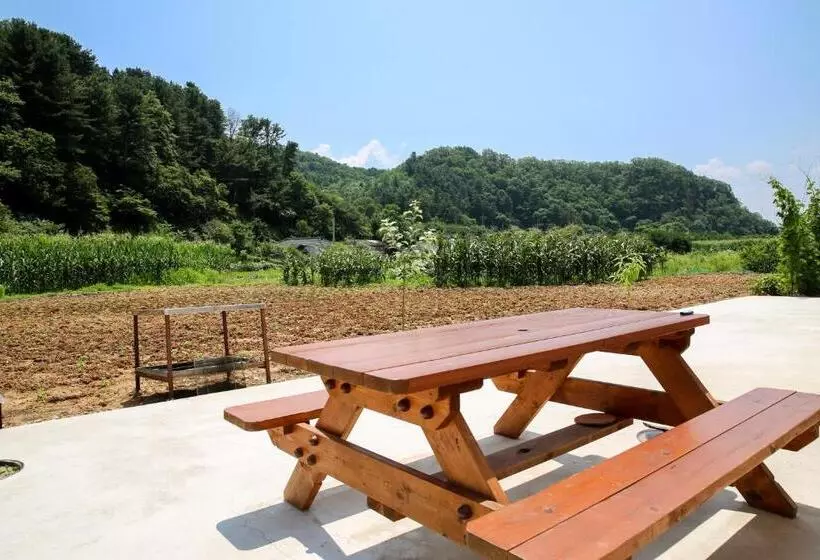 Majatalo Poolip Family House