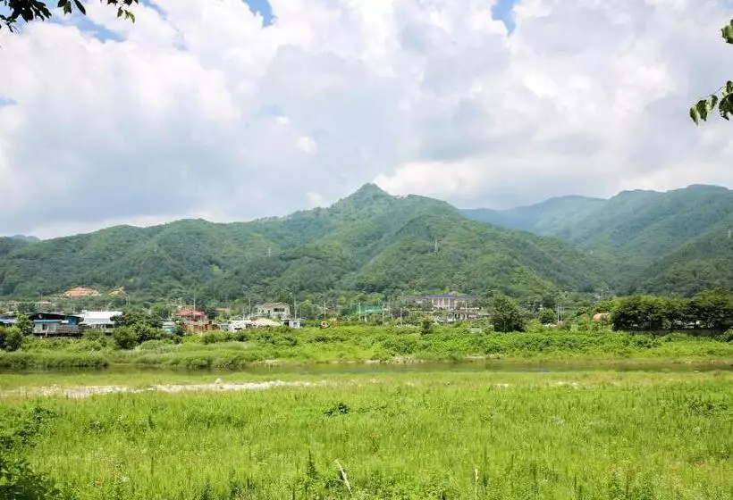 Majatalo Poolip Family House