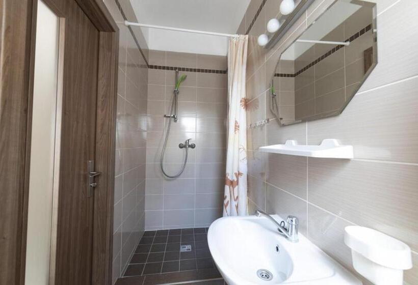 פנסיון Ubytování Na Hrázi