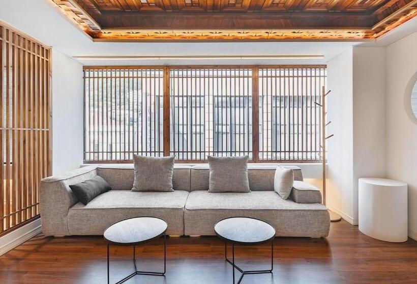 Yeosu Jinnam Mansion Pension