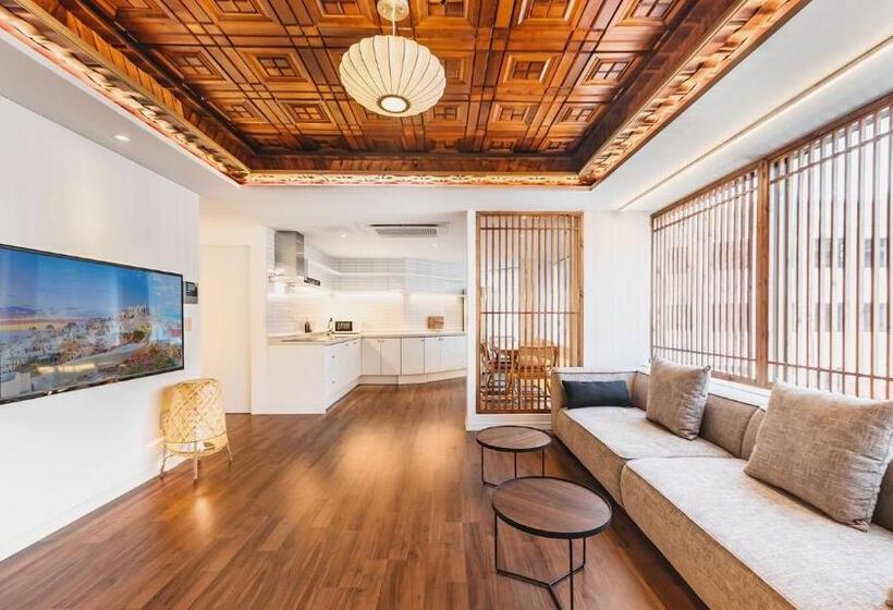 Yeosu Jinnam Mansion Pension