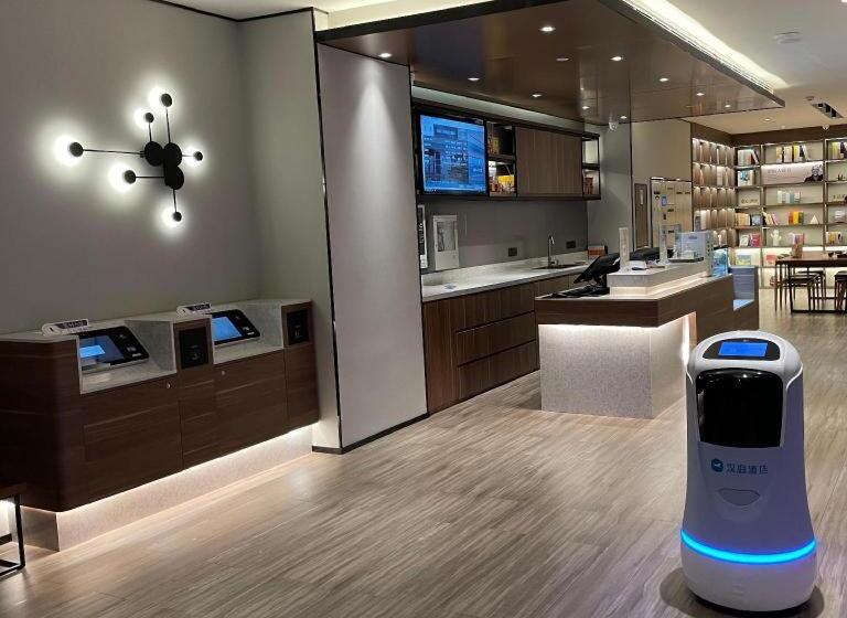 Hanting Hotel Ylan County Government Tongjiang Road