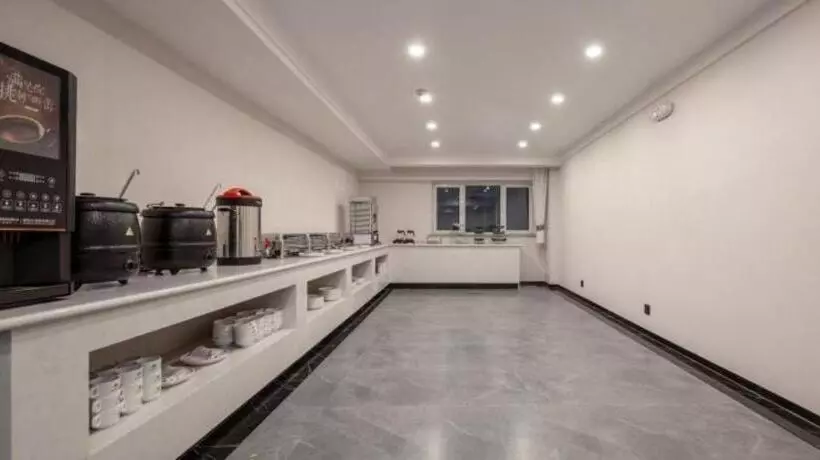 ホテル Green Tree Inn Express Heze University Town