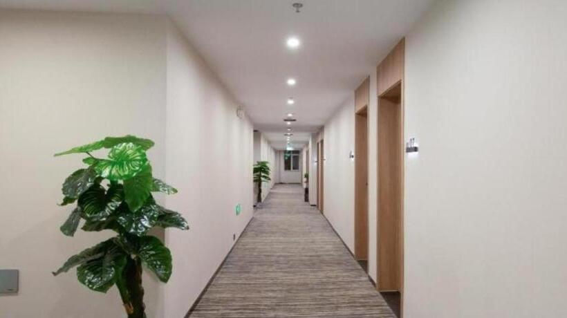 ホテル Green Tree Inn Express Heze University Town