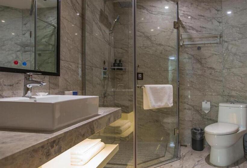 Starway Hotel Ji An Jinggangshan Avenue People S Square