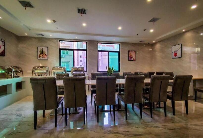 Starway Hotel Ji An Jinggangshan Avenue People S Square