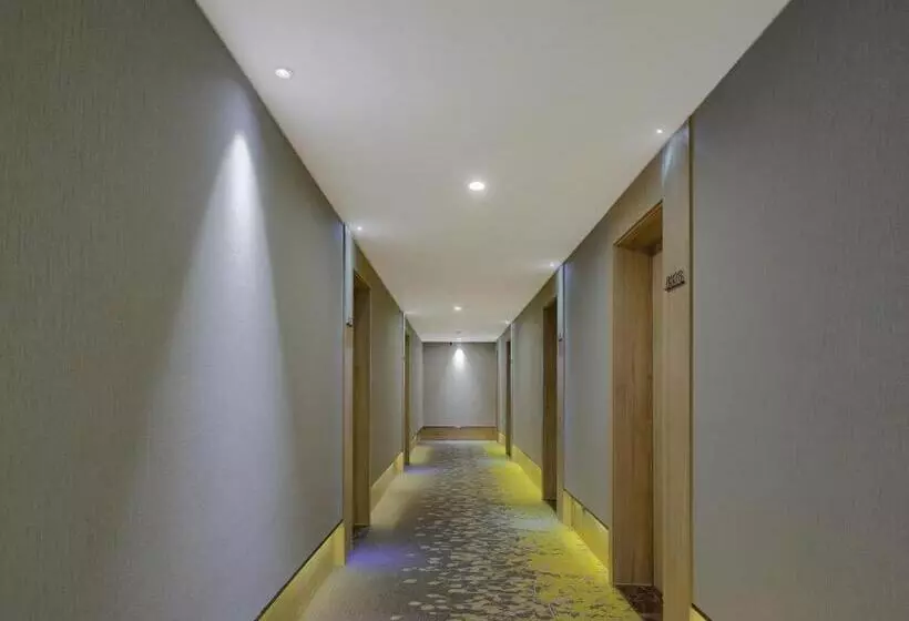 Starway Hotel Nanjing Binjiang Development Zone Xintiandi