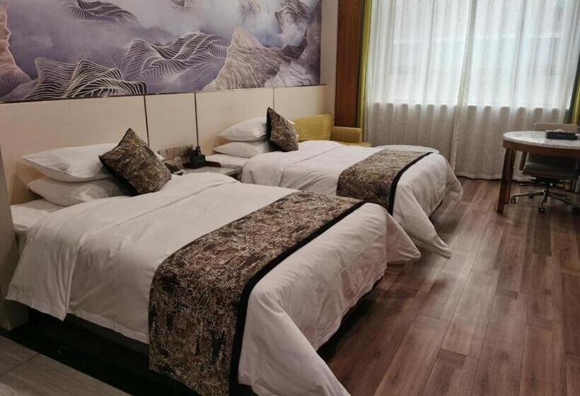 Starway Hotel Urumqi Exhibition Center