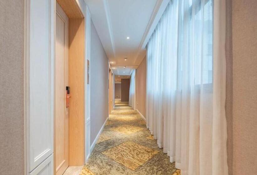 Vienna Hotel Guiyang Huaxi Park