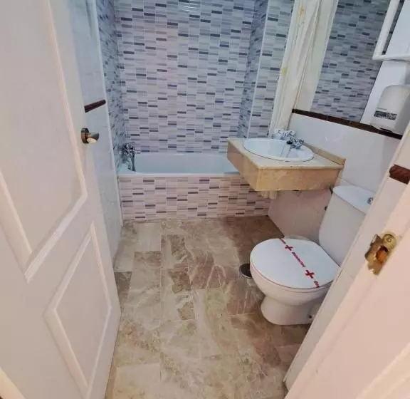 Ostello Hostal Montys
