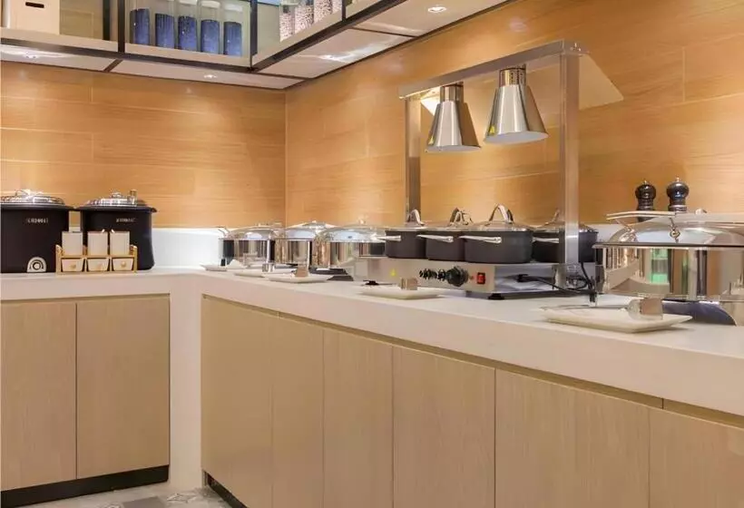 Echarm Hotel Wuhan Univerisity Hongshan Square Metro Station