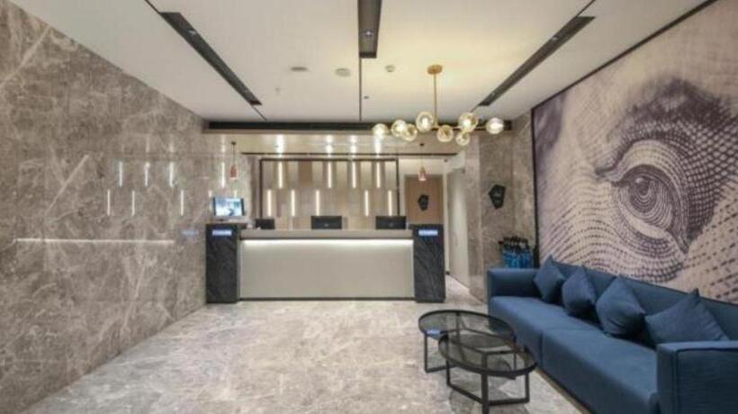 Echarm Hotel Wuhan Univerisity Hongshan Square Metro Station
