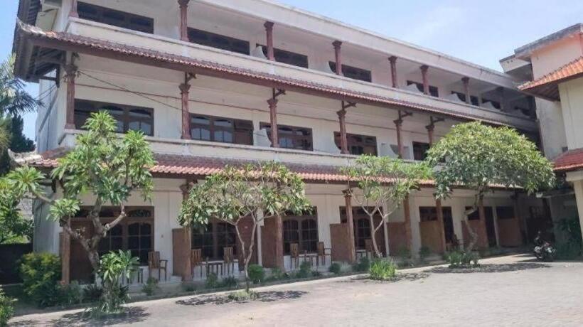 בית מלון כפרי Aget Jaya Ii