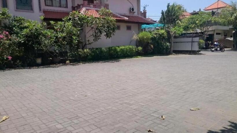 בית מלון כפרי Aget Jaya Ii