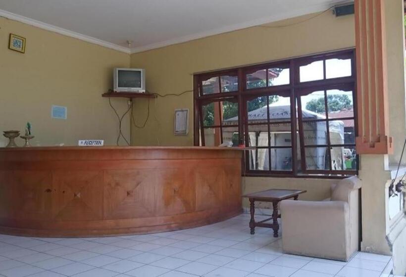 בית מלון כפרי Aget Jaya Ii