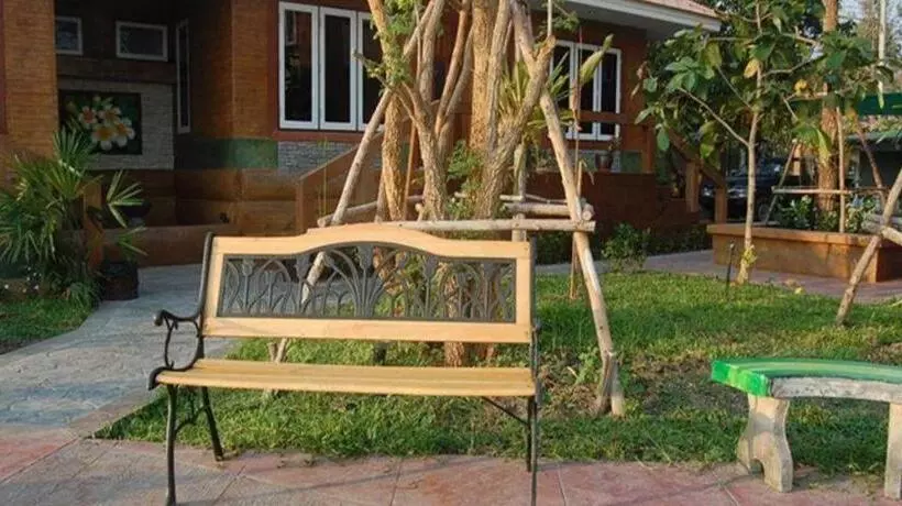 ホテル Baan Imoun