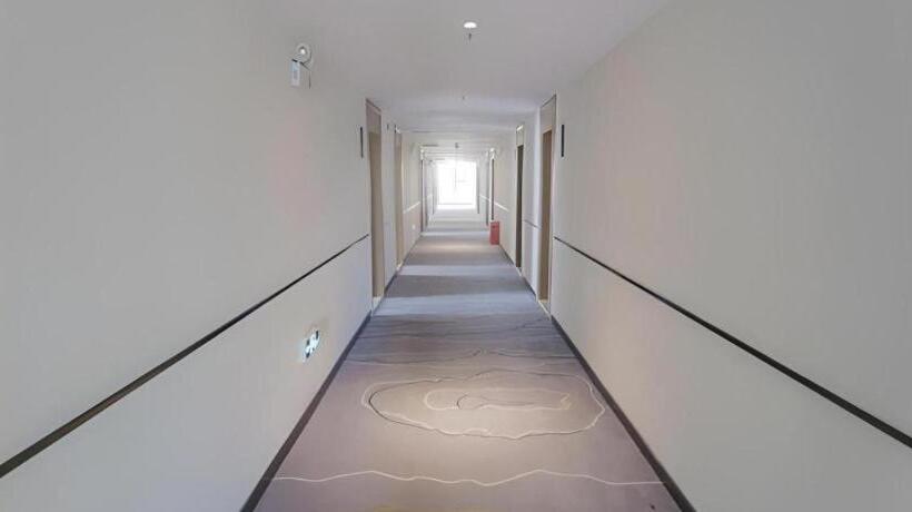 Отель City Comfort Inn Foshan Ronggui Bus Station