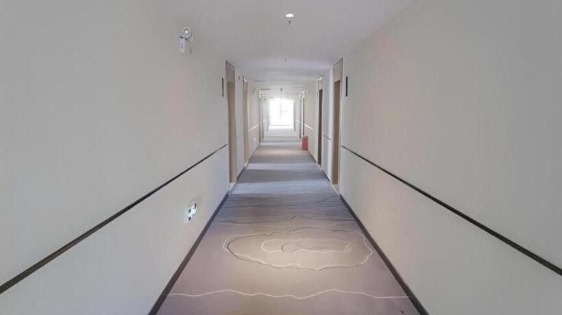 Отель City Comfort Inn Foshan Ronggui Bus Station