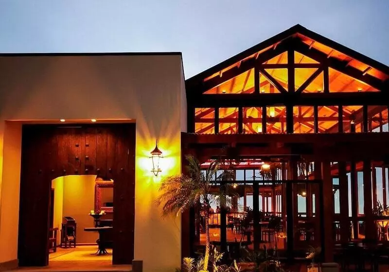 هتل Finca San Cayetano