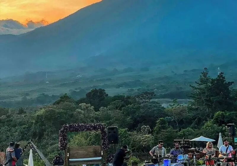 هتل Finca San Cayetano