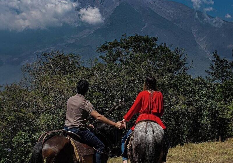 هتل Finca San Cayetano