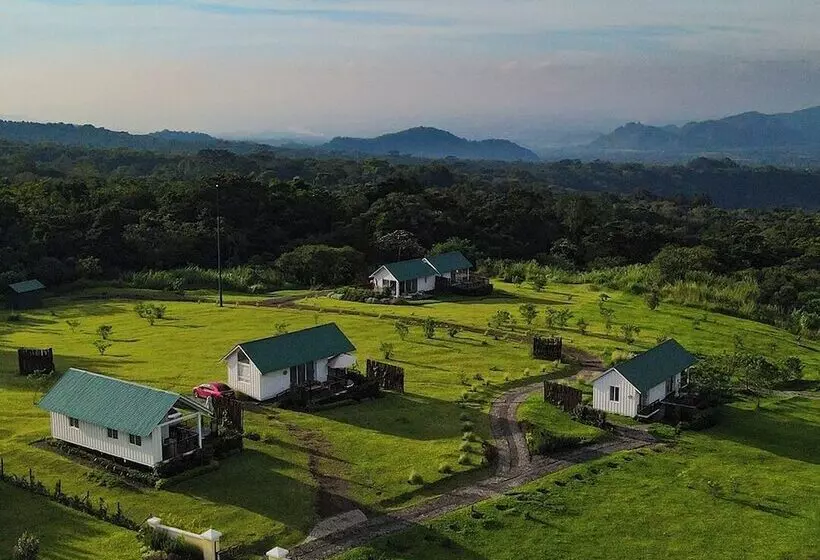 هتل Finca San Cayetano