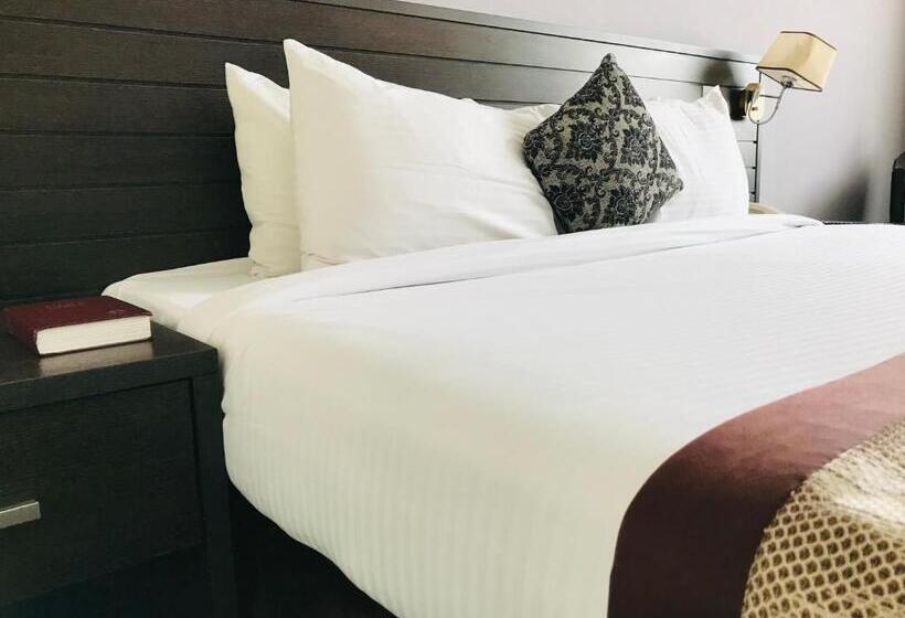 هتل Golden Tulip Ibadan