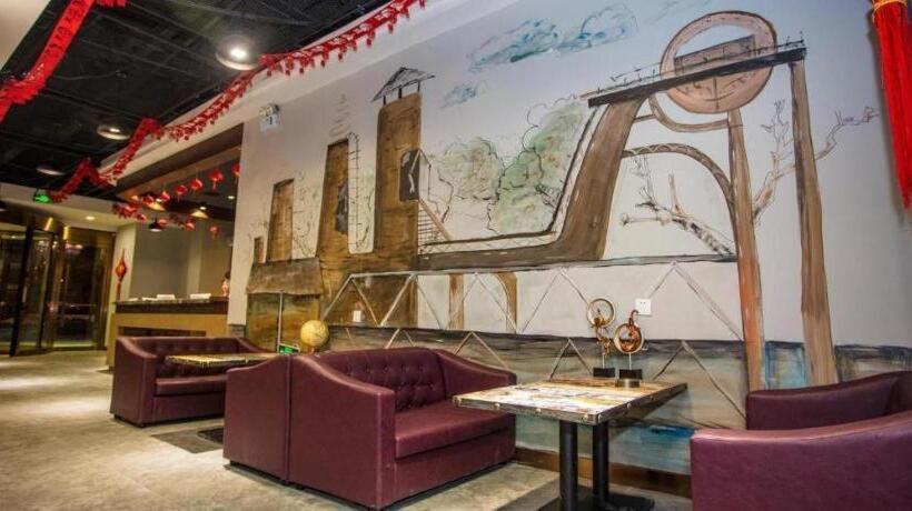 Hôtel James Joyce Coffetel Wuhan Huanlegu Renhe Road Subway Station