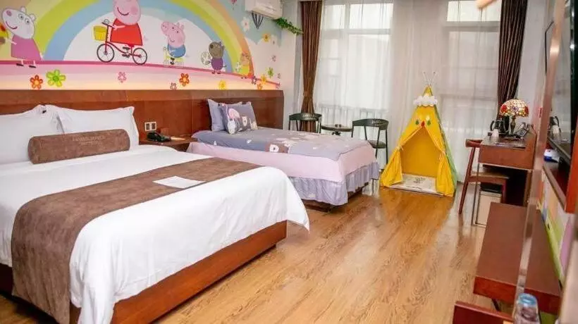 Hotelli James Joyce Coffetel Wuhan Huanlegu Renhe Road Subway Station