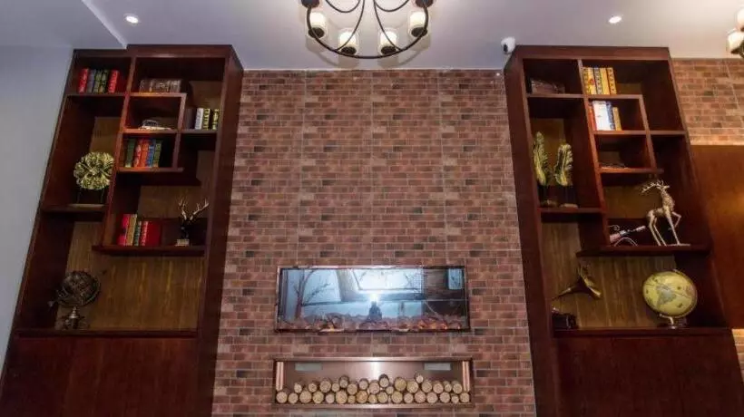 Hotelli James Joyce Coffetel Wuhan Huanlegu Renhe Road Subway Station