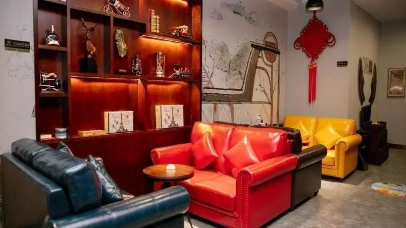 Hotelli James Joyce Coffetel Wuhan Huanlegu Renhe Road Subway Station