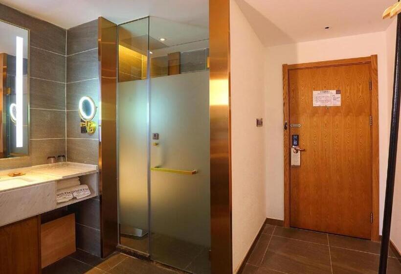 Hotelli James Joyce Coffetel·shenyang North Railway Station Shifu Square